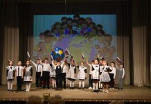 Юные кадомчане порадовали зрителей на фестивале детского художественного творчества «Солнце в ладошках»